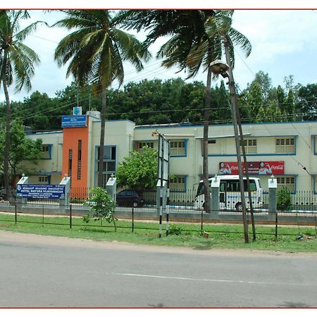 Kstdc Hotel Mayura Vijayanagara Hospet Exterior photo